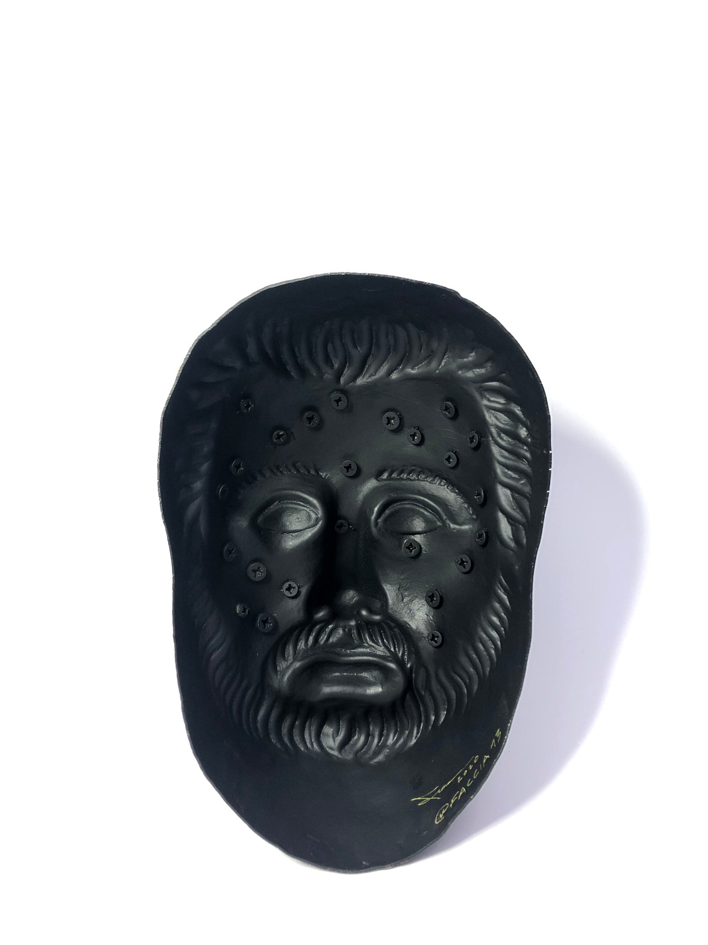 SPIKES_MASK_GOLD_BLACK_FACE_ARTWORK