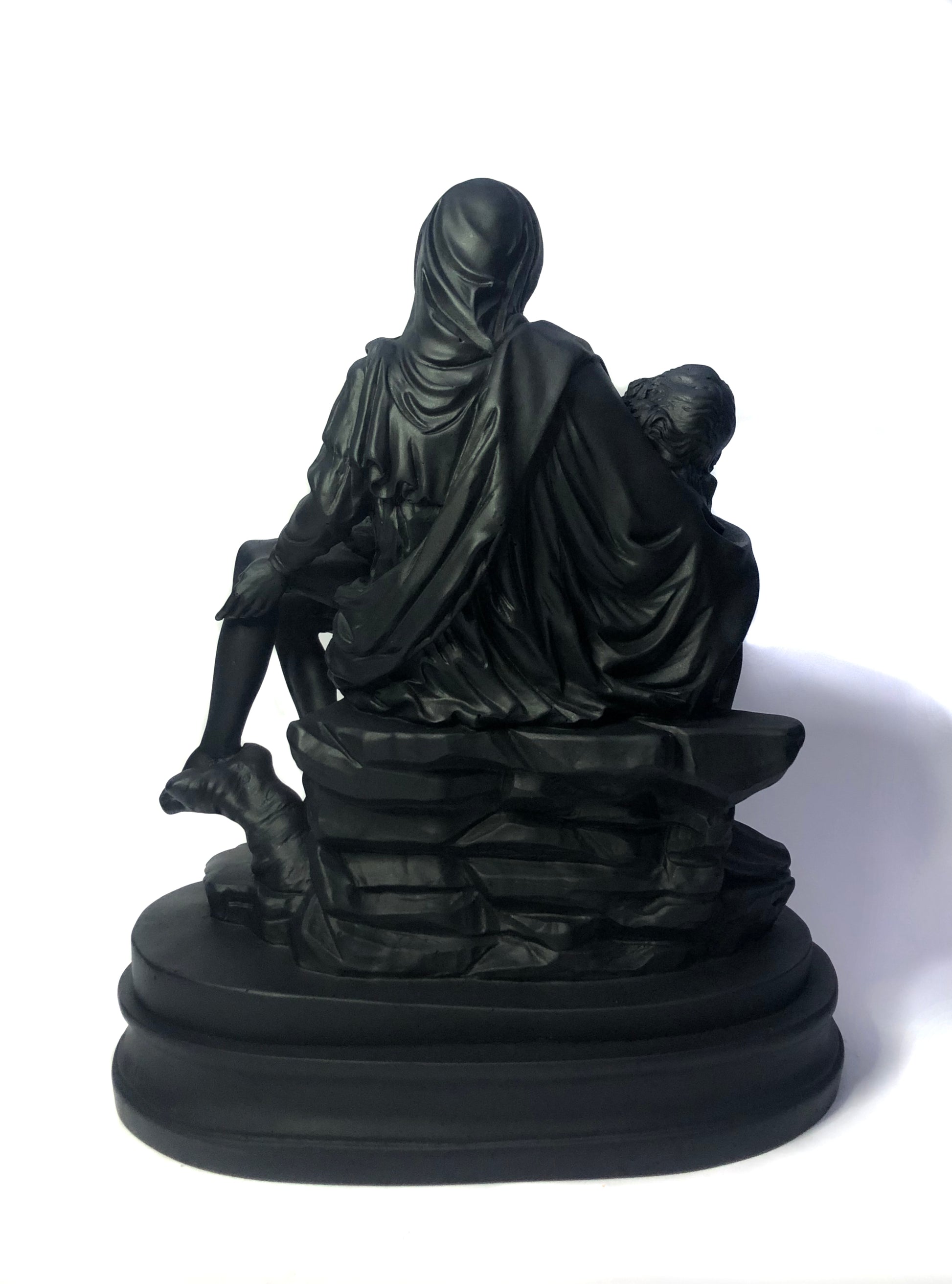 LA_PIETA_STATUE_JESUS_MARY_GOLD_ART_FACE