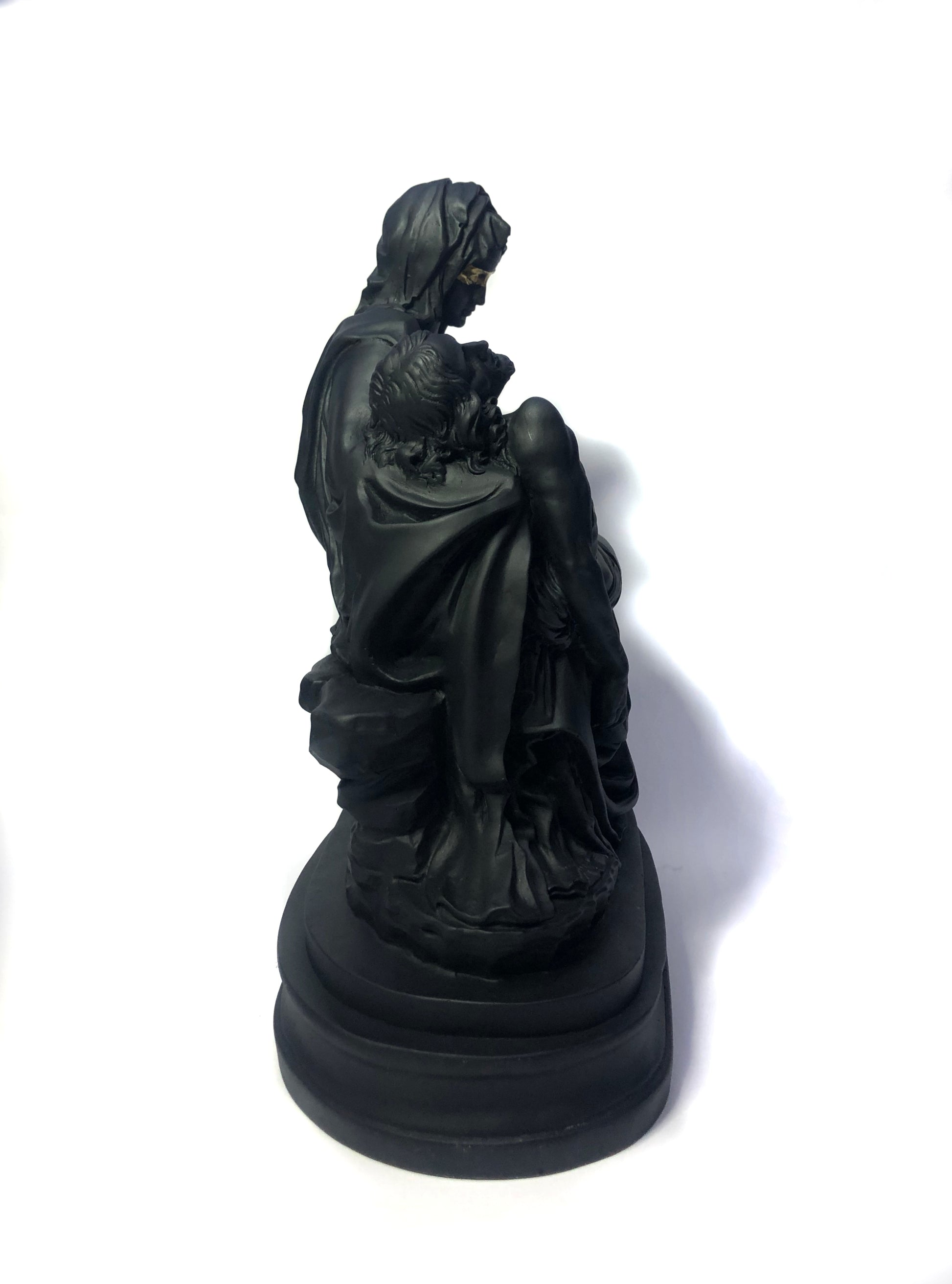 LA_PIETA_STATUE_JESUS_MARY_GOLD_ART_FACE