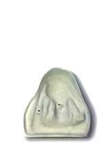 Load image into Gallery viewer, VIRGIN_MARY_BASRELIEF_GOLD_WHITE_FACE_ART
